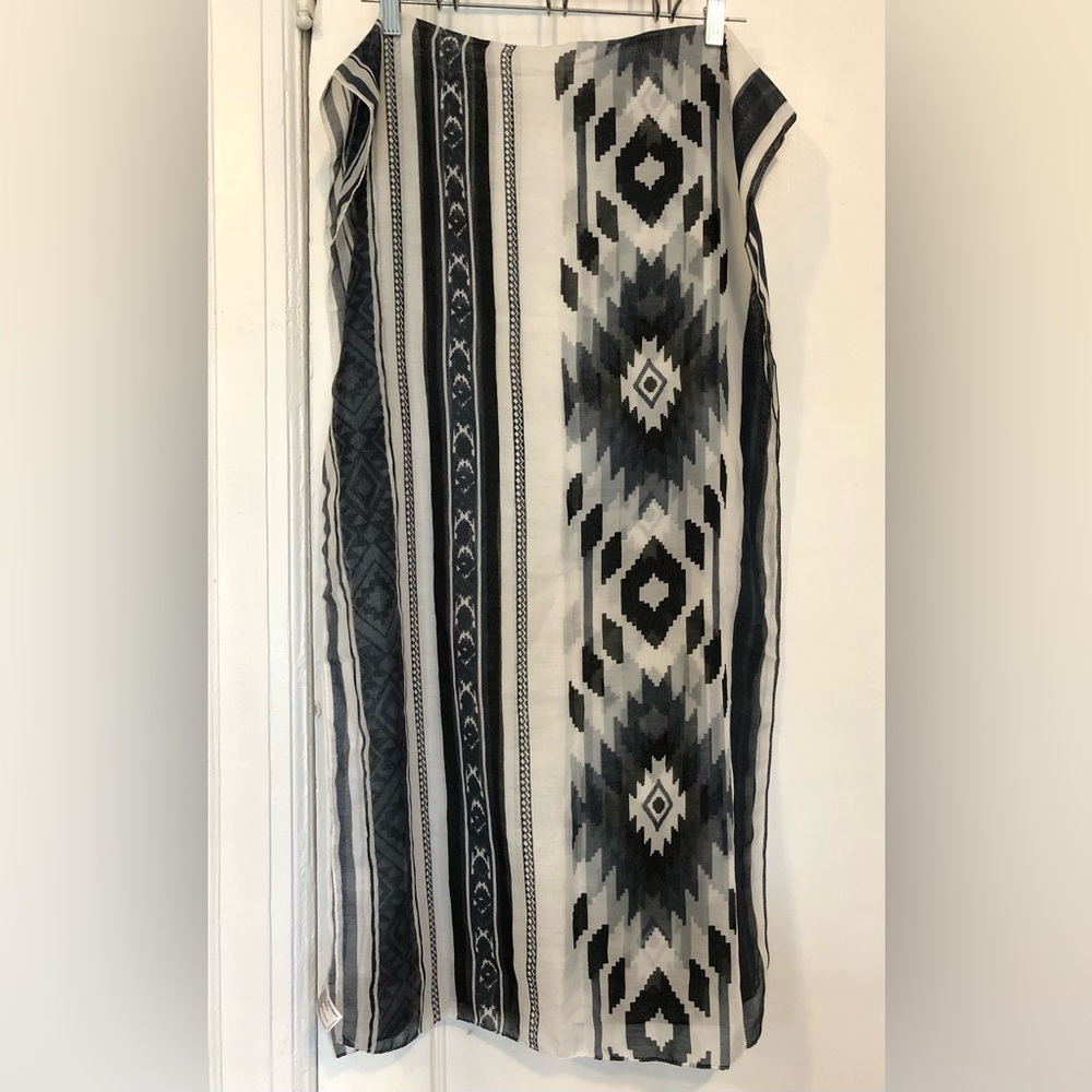 Geometric Patterned Scarf - Black, White, and Gray